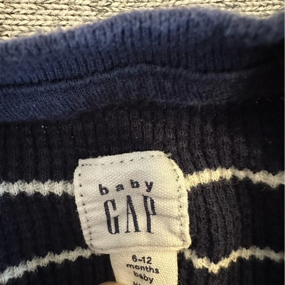 🌟3/$20🌟 Gap striped teddy bear onesie